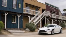 Aston Martin V12 Vantage S (2013) - widok z przodu