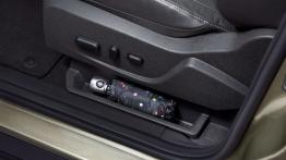Ford Escape 2013 - inny element wnętrza z przodu