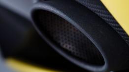 Aston Martin V12 Vantage S (2013) - rura wydechowa