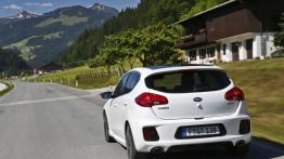 Kia ceed II GT (2013) - widok z tyłu