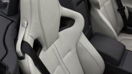 Jaguar F-Type V6S Rhodium Silver - widok ogólny wnętrza z przodu