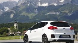Kia ceed II GT (2013) - widok z tyłu