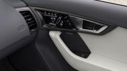 Jaguar F-Type V6S Rhodium Silver - drzwi pasażera od wewnątrz