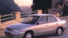 Daewoo Nubira II Sedan 1.6 i 106KM 78kW 1999-2003
