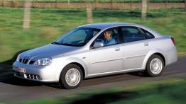 Daewoo Nubira II Hatchback 2.0 i 16V CDX 126KM 93kW 2002-2003