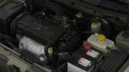 Daewoo Nubira II Sedan 1.6 i 106KM 78kW 1999-2003