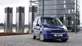 Ford Tourneo Courier (2013) - widok z przodu
