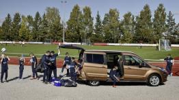 Ford Grand Tourneo Connect (2013) - prawy bok - drzwi otwarte