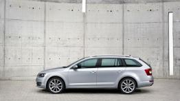 Skoda Octavia III kombi (2013) - lewy bok