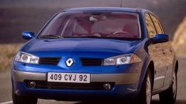 Renault Megane 2003 - przód - reflektory wyłączone
