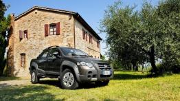Fiat Strada 2013 - przód - inne ujęcie