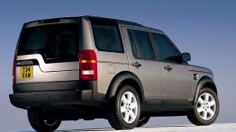 Land Rover Discovery 2003 - widok z tyłu