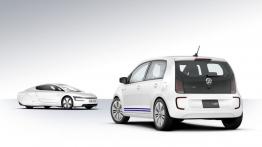 Volkswagen twin up! Concept (2013) - tył - reflektory włączone