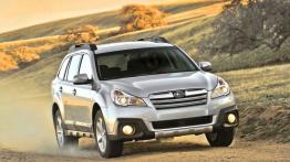 Subaru Outback 2013 - widok z przodu