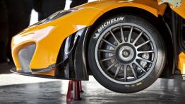 McLaren MP4-12C GT3 - koło