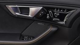 Jaguar F-Type V8S Firesand - drzwi kierowcy od wewnątrz