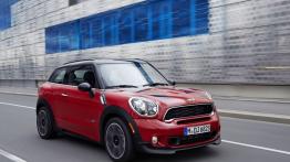 Mini Paceman John Cooper Works Package (2013) - widok z przodu
