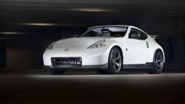 Nissan 370Z Nismo 2013 - widok z przodu