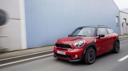 Mini Paceman John Cooper Works Package (2013) - widok z przodu