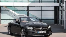 Hybrydowe Mercedesy-AMG z nowej serii 53