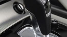 Jaguar F-Type V6S Rhodium Silver - skrzynia biegów