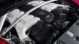 Aston Martin V12 Vantage S (2013) - silnik