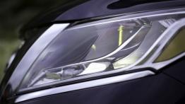 Nissan Pathfinder 2013 - lewy przedni reflektor - wyłączony