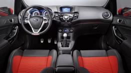 Ford Fiesta ST 2013 - pełny panel przedni