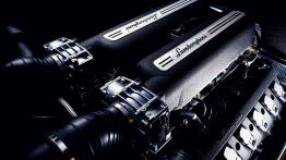 Lamborghini Gallardo 2003 - silnik z tyłu