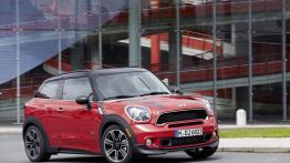 Mini Paceman John Cooper Works Package (2013) - widok z przodu