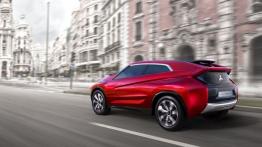 Mitsubishi XR-PHEV Concept (2013) - widok z tyłu