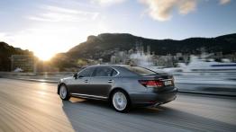 Lexus LS 600hL (2013) - lewy bok