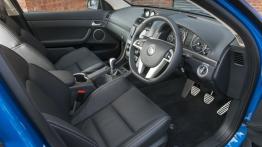 Vauxhall VXR8 Tourer (2013) - pełny panel przedni