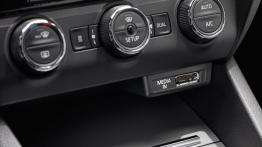 Skoda Octavia III kombi (2013) - panel sterowania wentylacją i nawiewem