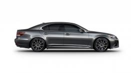 Lexus LS 460 F-Sport (2013) - prawy bok