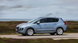 Peugeot 3008 HYbrid4 - lewy bok