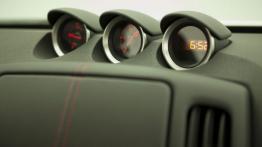Nissan 370Z Nismo 2013 - deska rozdzielcza