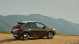 Renault Koleos Facelifting 2013 - widok z tyłu