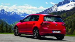 Volkswagen Golf VII GTD (2013) - widok z tyłu