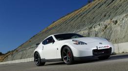 Nissan 370Z Nismo 2013 - widok z przodu