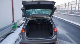 Volkswagen Golf VII Variant TDI - galeria redakcyjna (3) - tył - bagażnik otwarty