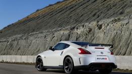 Nissan 370Z Nismo 2013 - widok z tyłu