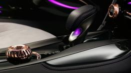 Infiniti Q30 Concept (2013) - skrzynia biegów