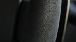 Aston Martin V12 Vantage S (2013) - kierownica