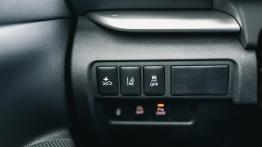 Mitsubishi Eclipse Cross 1.5 T 163 KM - galeria redakcyjna (3) - inny element panelu przedniego