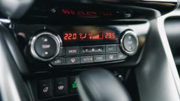 Mitsubishi Eclipse Cross 1.5 T 163 KM - galeria redakcyjna (3) - inny element panelu przedniego