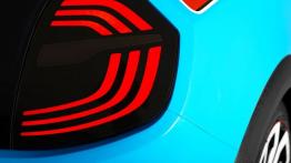 Renault TwinRun Concept (2013) - prawy tylny reflektor - włączony