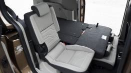 Ford Grand Tourneo Connect (2013) - tylna kanapa złożona, widok z boku