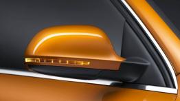 Audi Q3 - prawe lusterko zewnętrzne, przód