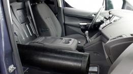Ford Transit Connect L1 (2013) - fotel pasażera złożony